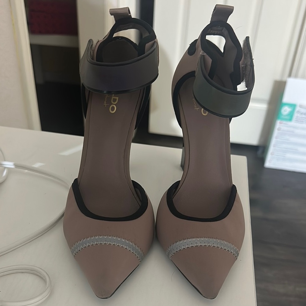 Aldo Women's Tan and Black Heels
